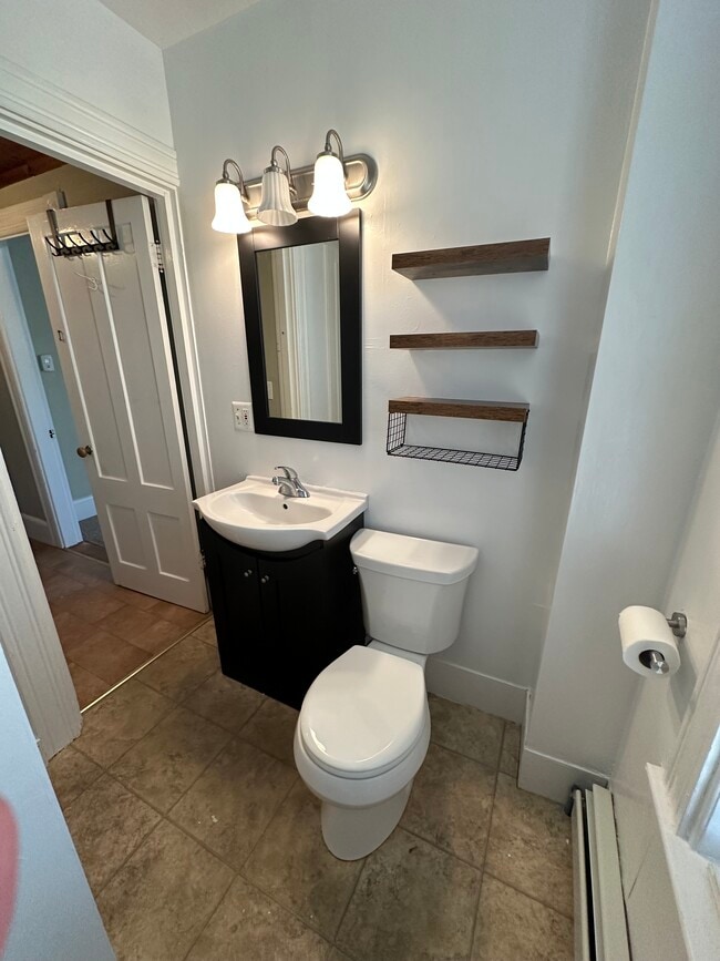 Building Photo - 7 Bell Ave