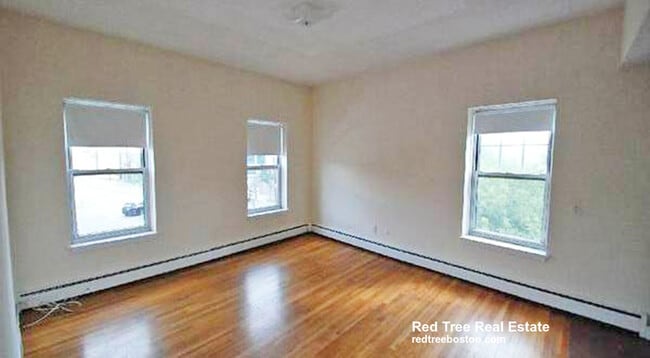 Photo - 160 N Beacon St Apartment