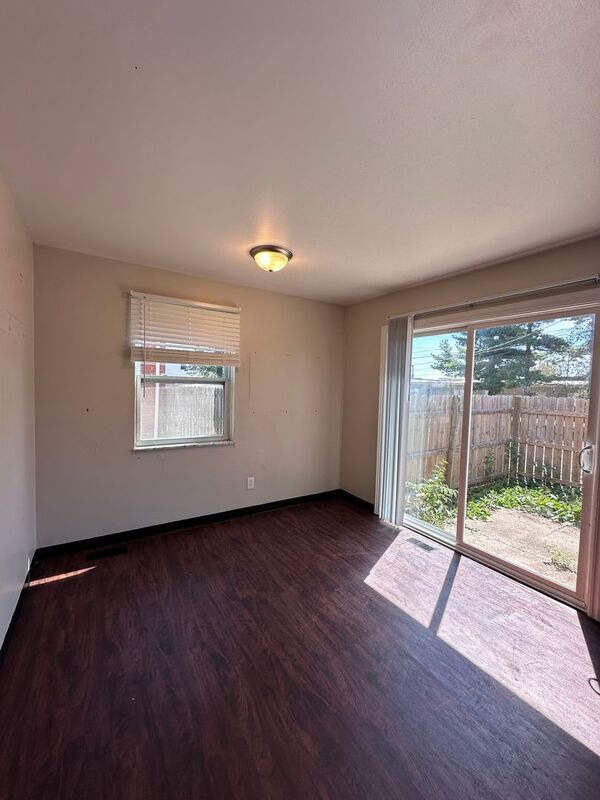 Building Photo - 2535 Sonora Dr
