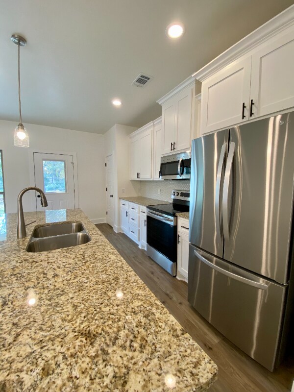 Building Photo - 346 Parks Cir