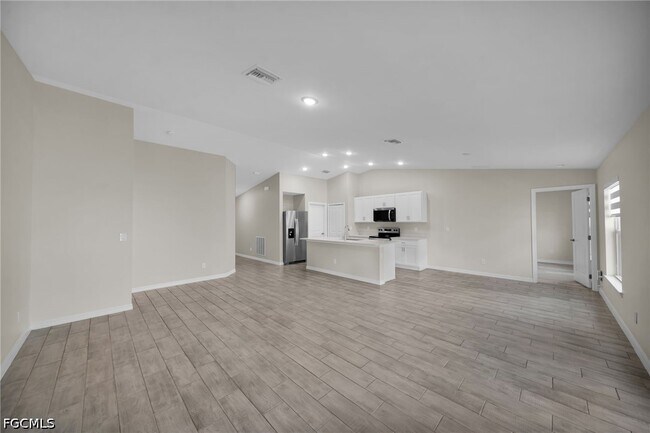 Foto del edificio - 1820 NE 7th Pl