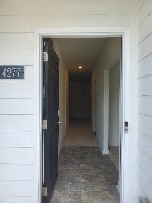 Main Door Hallway - 4277 Arcadia Dr
