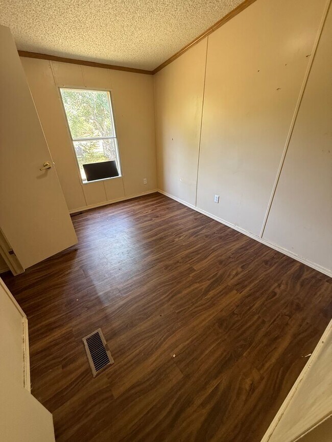 Foto del edificio - 3 Bed 2 Bath Mobile Home in the Country.