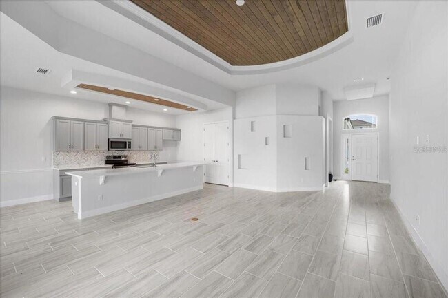 Building Photo - 60 Del Palma Dr