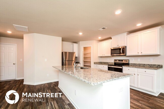 Building Photo - 505 Turning Lk Dr