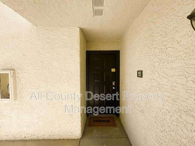 Foto del edificio - 43376 Cook St