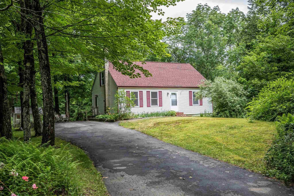 Primary Photo - 259 MacDowell Rd