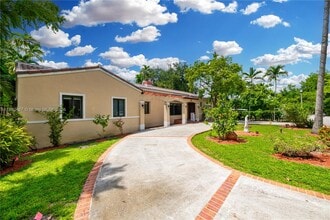 Building Photo - 50 De Leon Dr