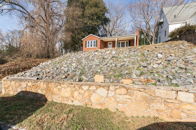 Building Photo - 3/1 Home for Rent