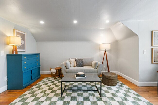 Foto del edificio - 2619 E 12th Ave