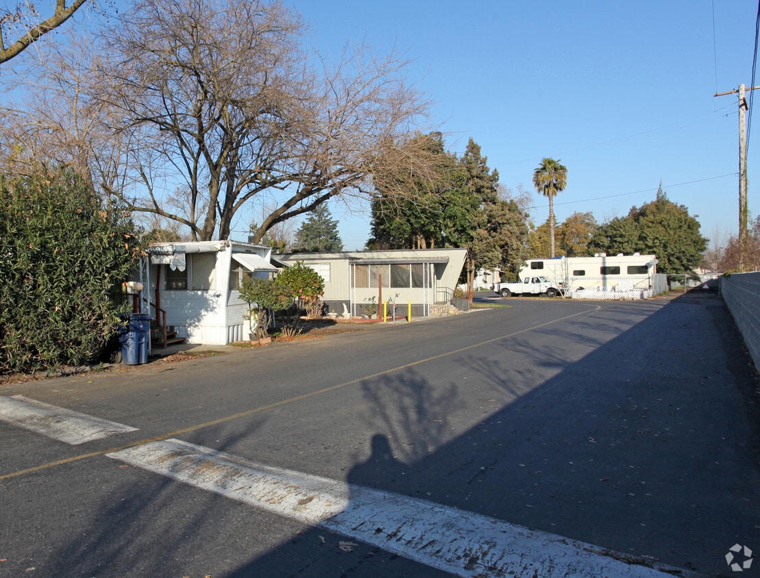 Primary Photo - 8545 Folsom Blvd
