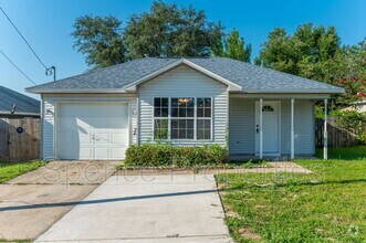 Building Photo - 440 Apple Dr