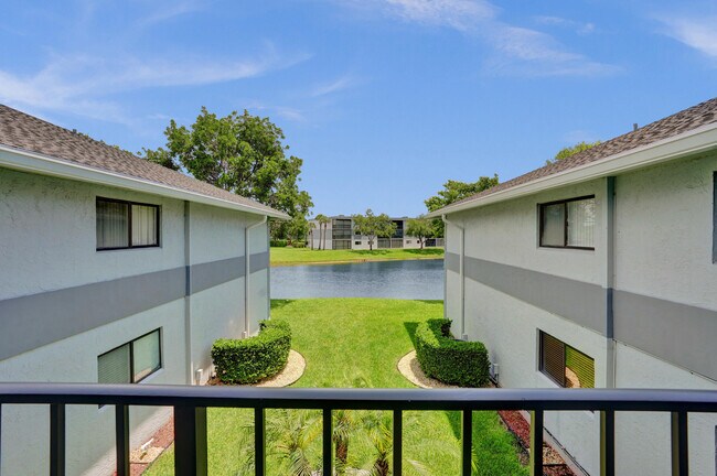 Building Photo - 15235 Lakes of Delray Blvd