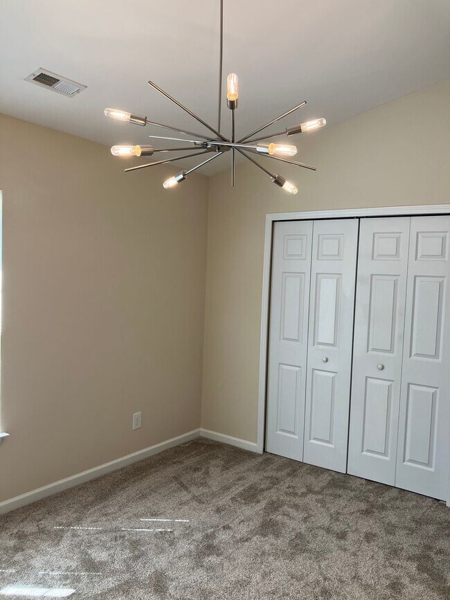 Foto del edificio - Robyns Glen townhome