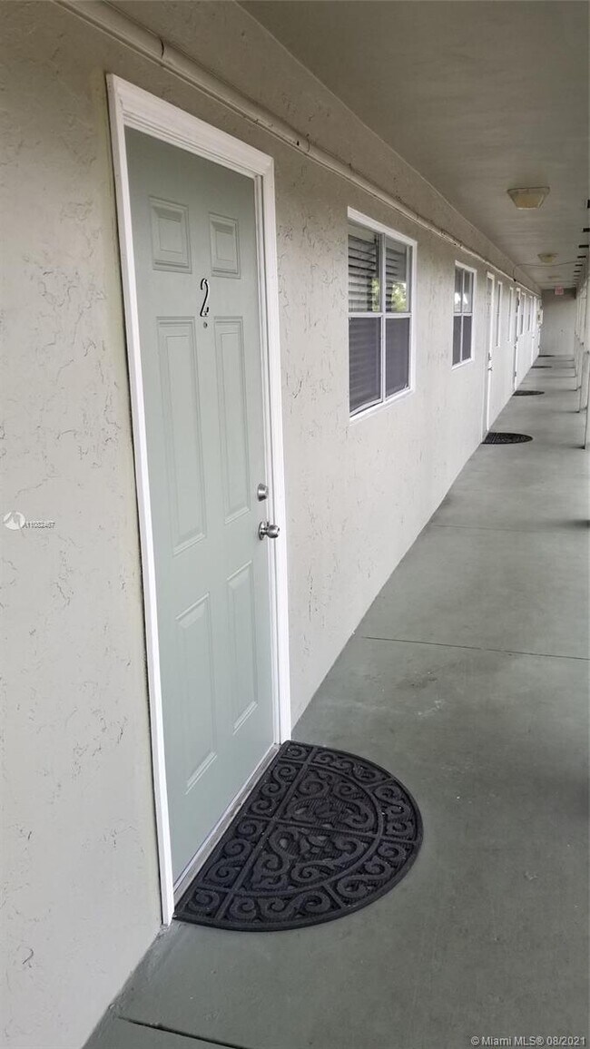 Foto del edificio - 7700 NW 30th St