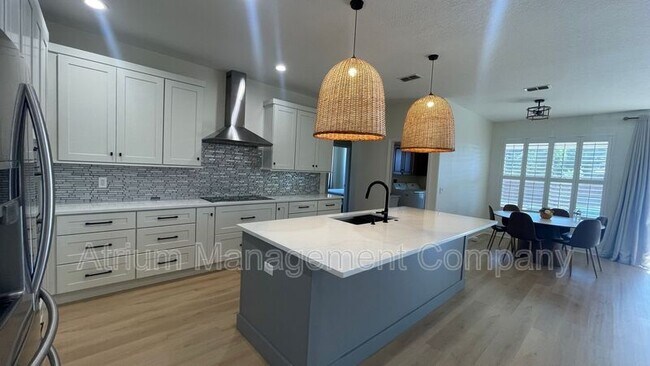 Foto del edificio - 4827 Legacy Oaks Dr