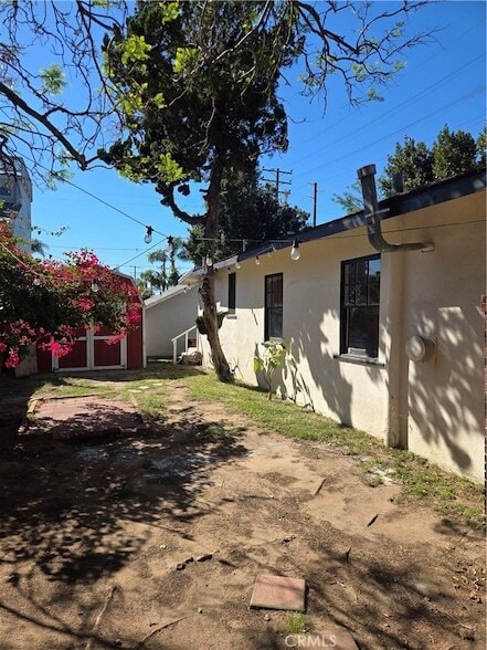 Foto del edificio - 819 Huntington St