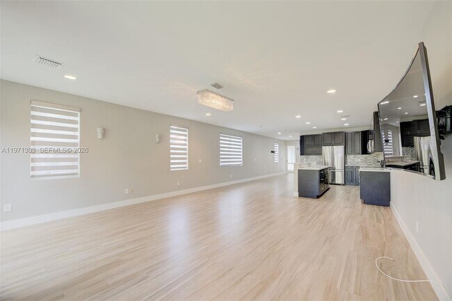 Foto del edificio - 619 SW 17th St