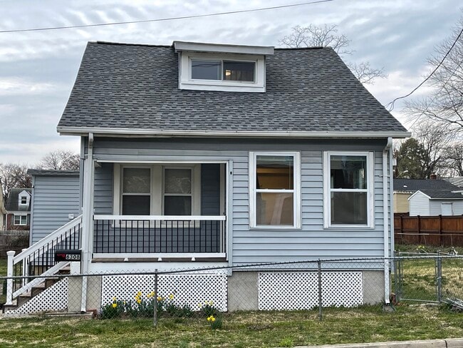 Building Photo - 6308 61st Pl