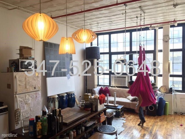 Building Photo - 221 McKibben St