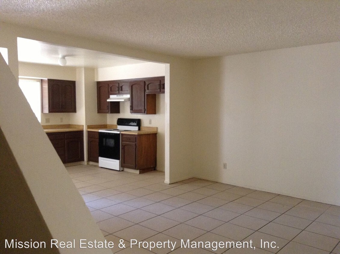 Primary Photo - 6350 Summerfield Dr