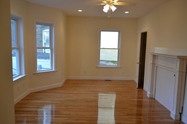 Foto del edificio - 172 Fuller St