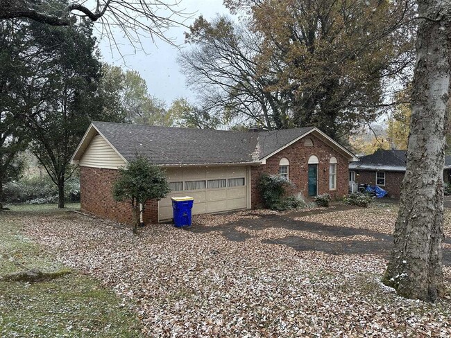 Foto del edificio - 722 Geronimo Way