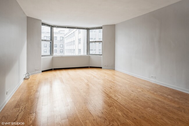 Building Photo - 535 N Michigan Ave