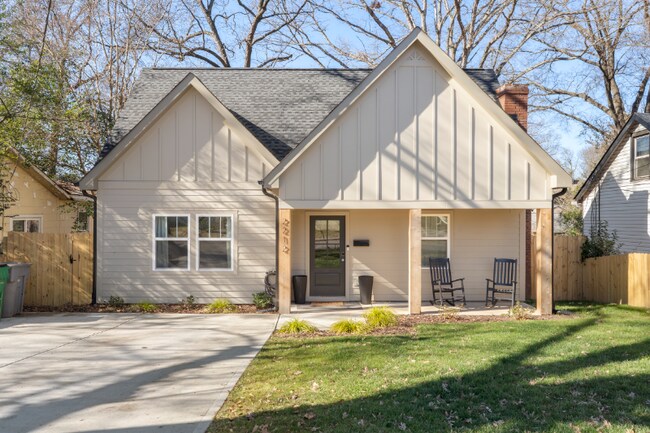 Foto del edificio - 2212 Weyland Ave