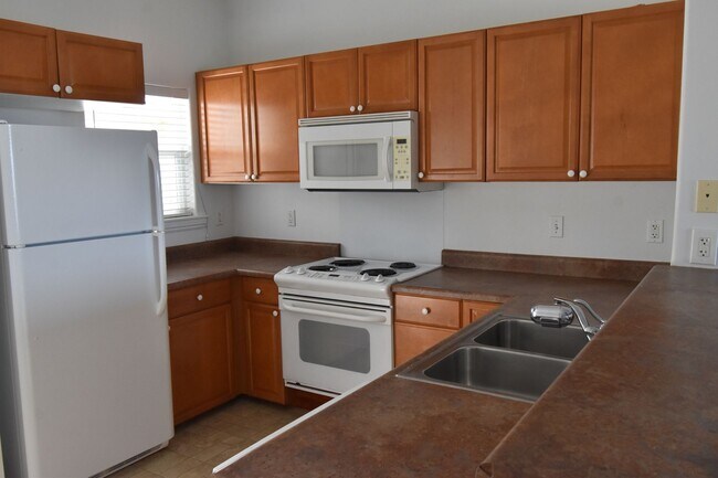 Foto del edificio - 2 Bedroom 2 Bath Unfurnished Ocean View Condo