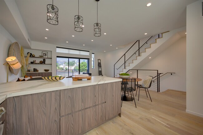 Foto del edificio - 953 Wilcox Ave