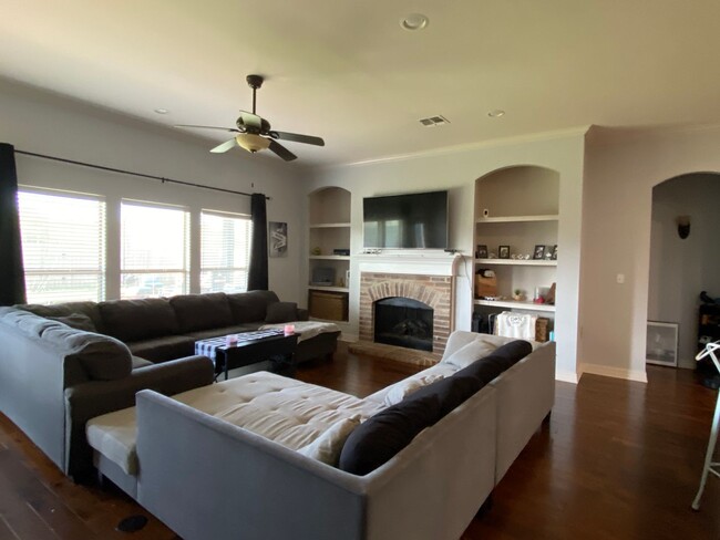 Foto del edificio - North Bossier Home in Legacy Subdivision