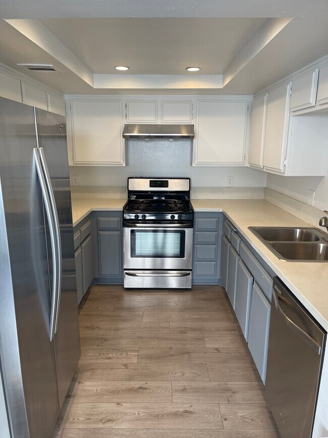 Kitchen - 1712 S 6th St