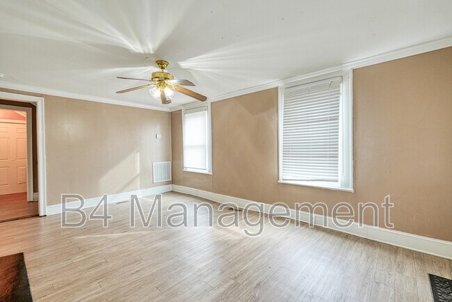 Foto del edificio - 781 Fulton Ave