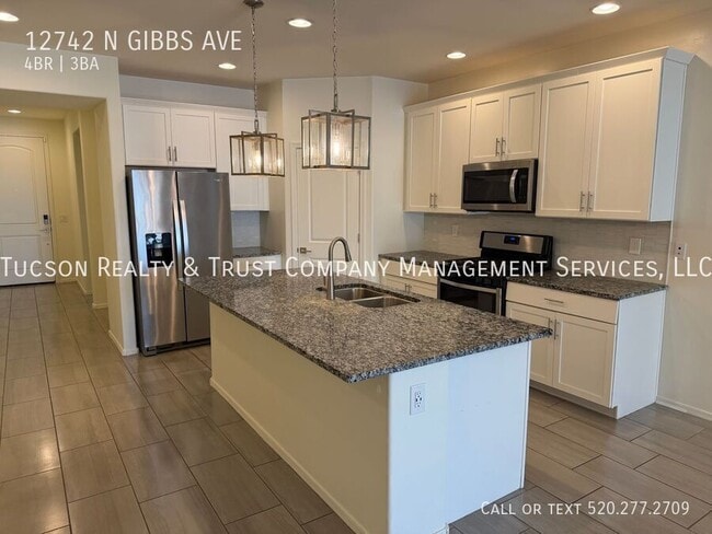 Foto del edificio - 12742 N Gibbs Ave