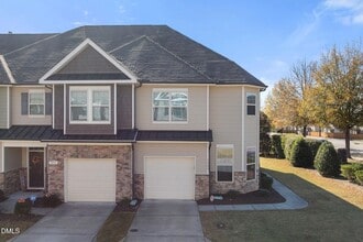 Building Photo - 7603 Weathered Oak Way