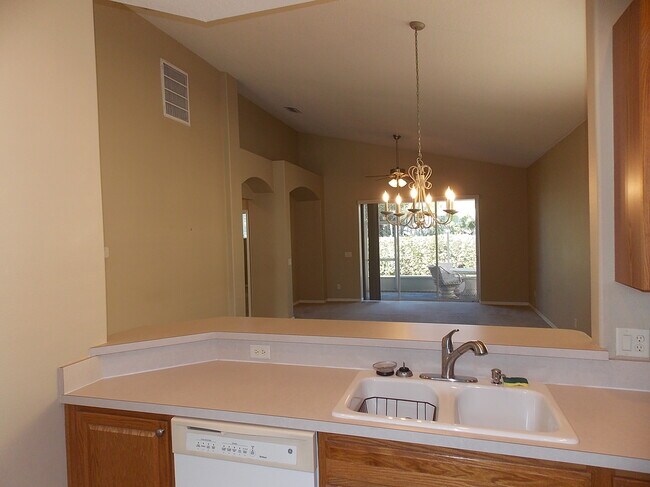Foto del edificio - 881 W Silver Meadow Loop