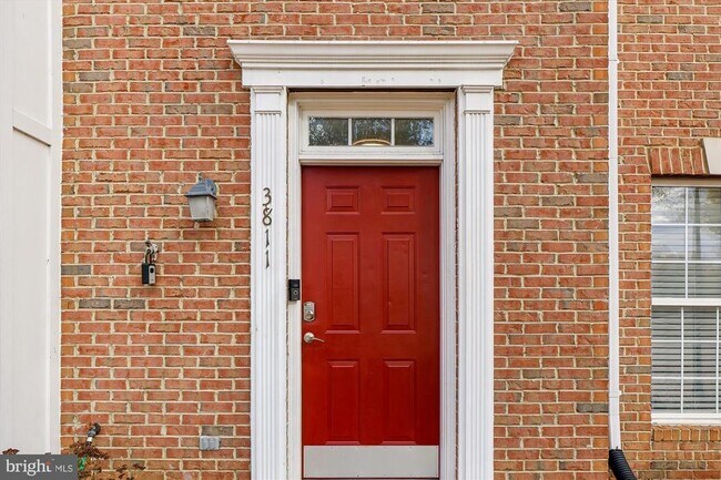 Foto del edificio - 3811 Eisenhower Ave