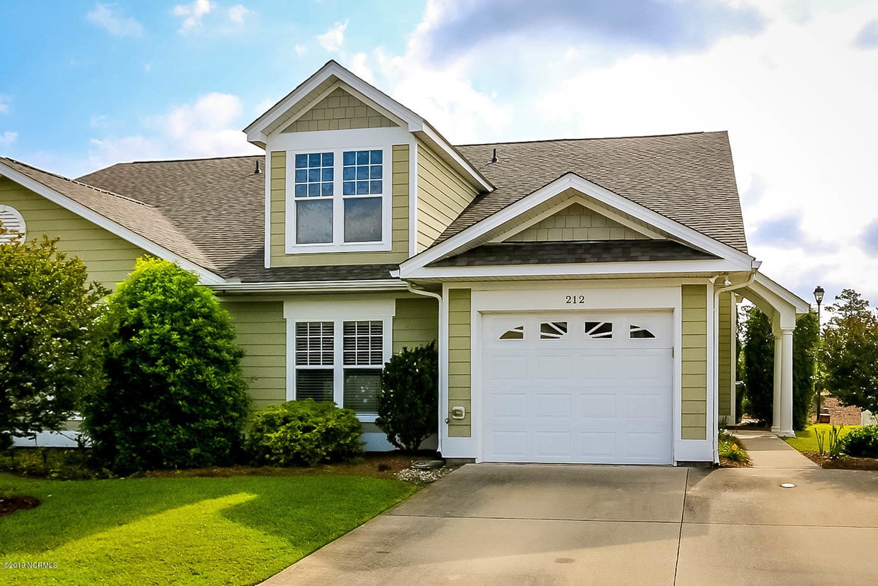 212 Diamond Cove, Newport, NC 28570 Condo for Rent in Newport, NC