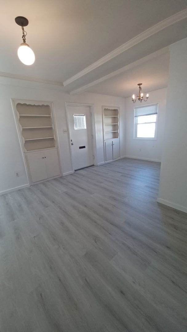 Building Photo - 1 Bed/1 Bath Retro Cottage Just Steps to the Beach!