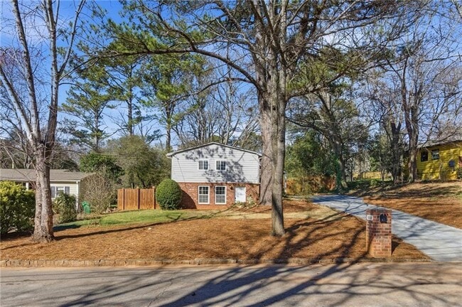 Building Photo - 3112 Dove Way