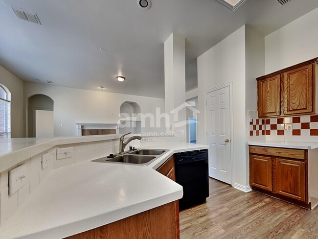 Building Photo - 2814 Cheshire Way