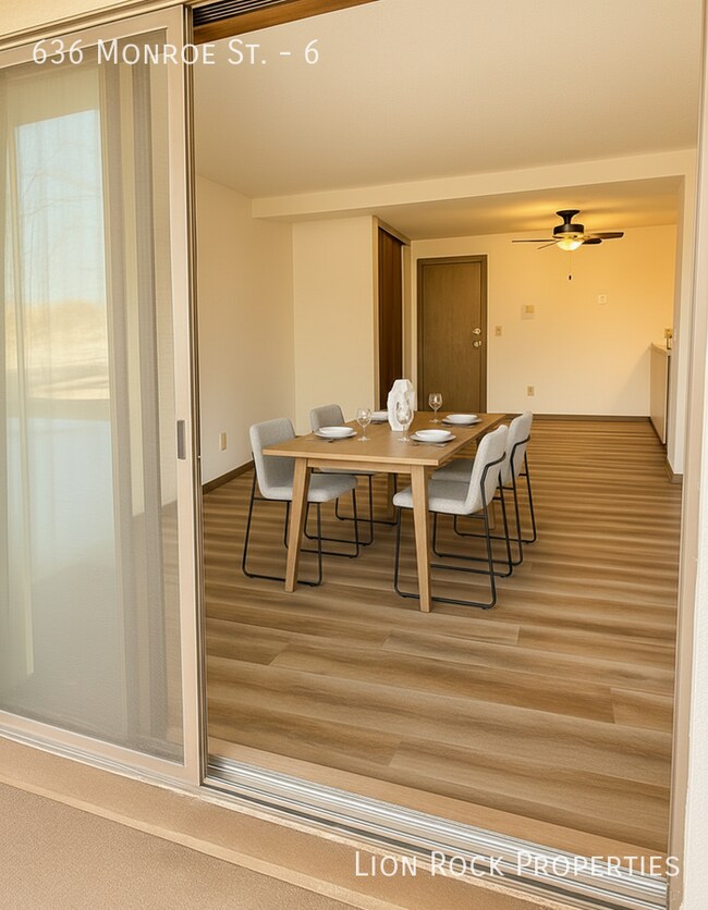 Building Photo - 636 Monroe St