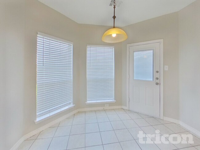 Foto del edificio - 1533 Mill Creek Dr