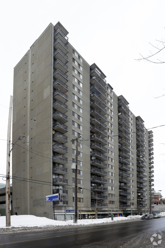 Building Photo - Somerset Towers