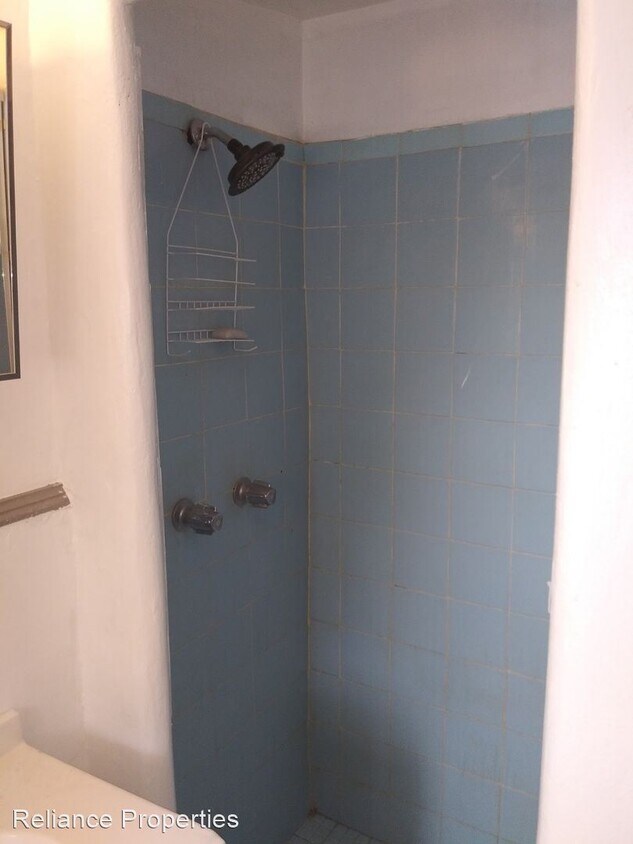 Foto del edificio - 1 br, 1 bath House - 175 N 3rd Street