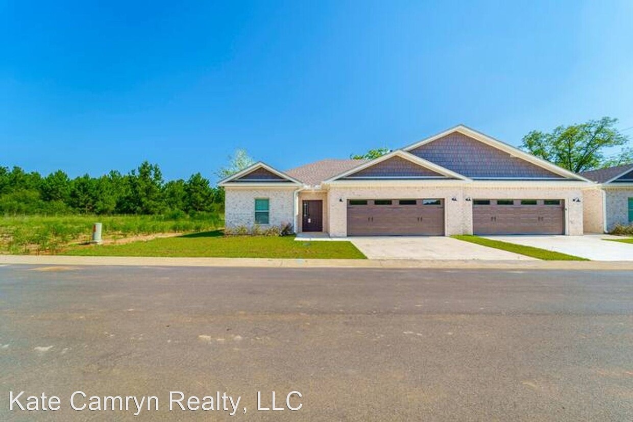 106 Jennie Dr, Dothan, AL 36301 House Rental in Dothan, AL