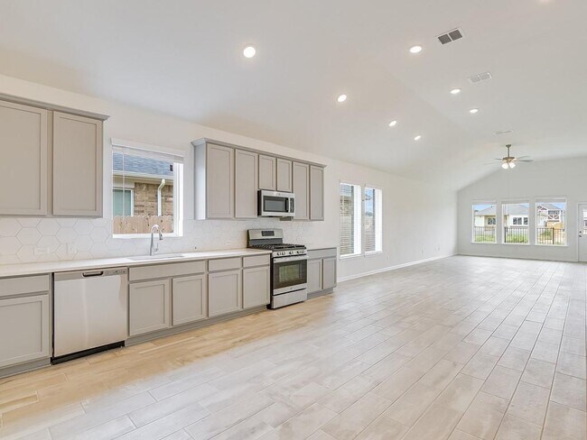 Building Photo - 952 Blue Oak Blvd