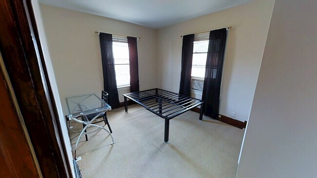 Foto del edificio - 1501 S State St