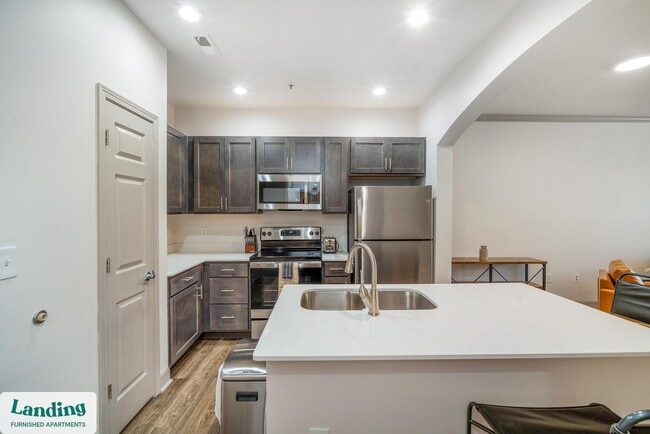 Building Photo - 3031 Eden Ave